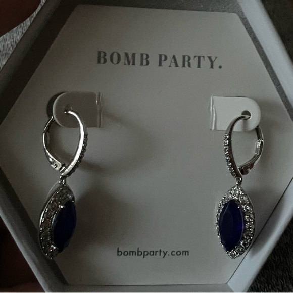 Bomb Party RBP2741 OG Captivate Me Earrings - Picture 7 of 8